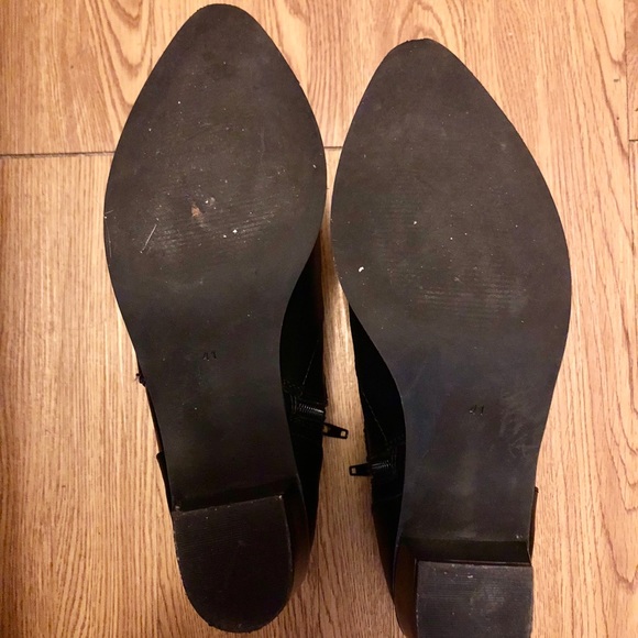 Paxx Buckle Detail Western Ankle Boot - Picture 6 of 7